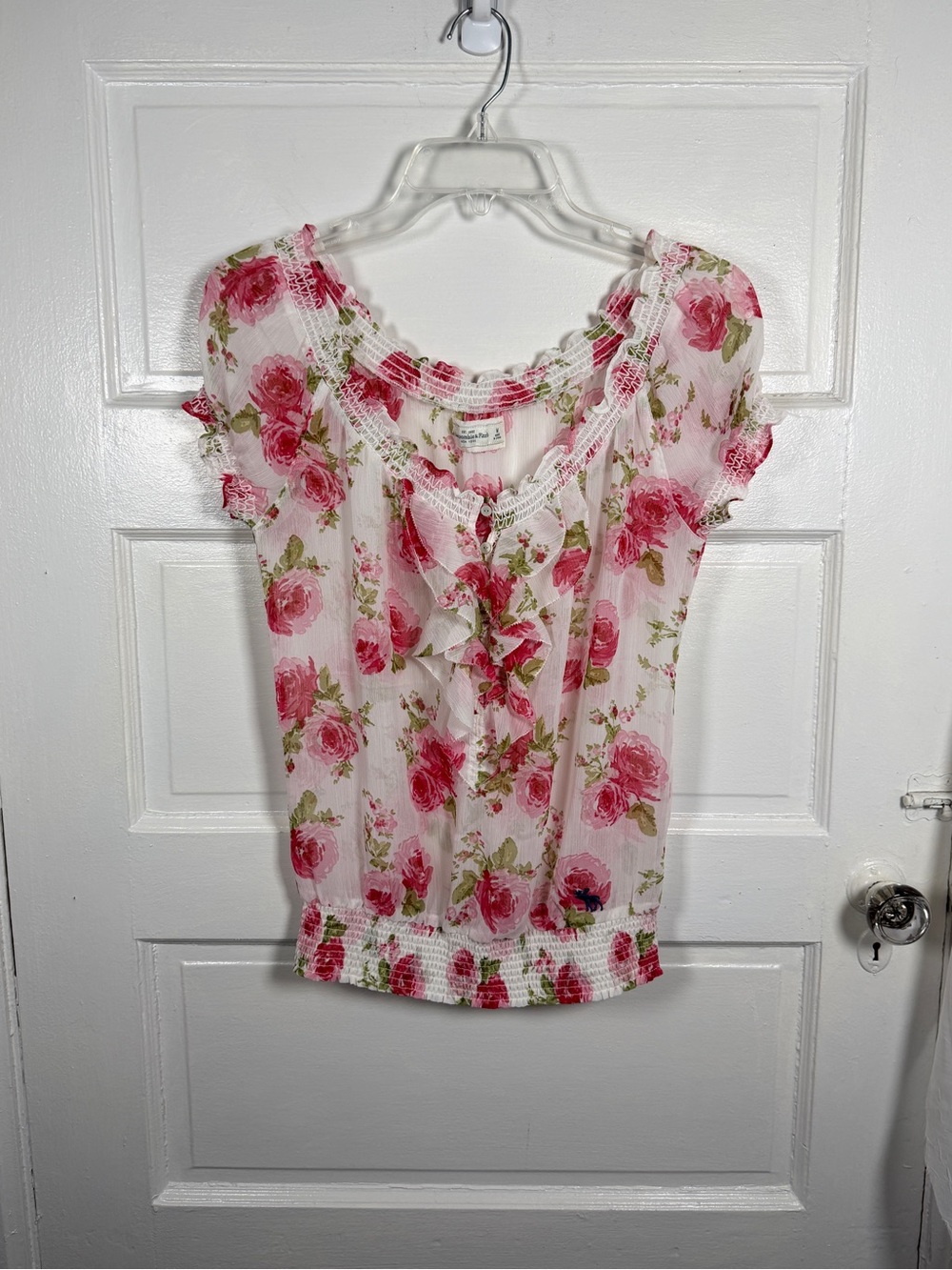 Abercrombie & Fitch Women's Pink Floral Ruffle Blouse M Cap Sleeve Shirred Neck